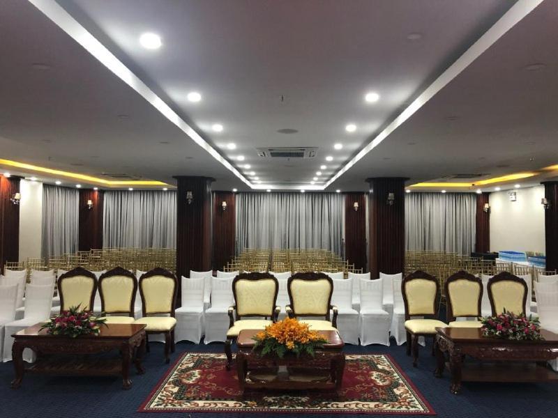 Kampong Thom Royal Hotel Luaran gambar